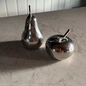 VTG Kirk Pewter by Hanle Salt & Pepper Shakers Pear Apple